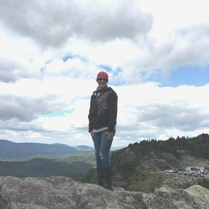 Meet your Posher, Debbie